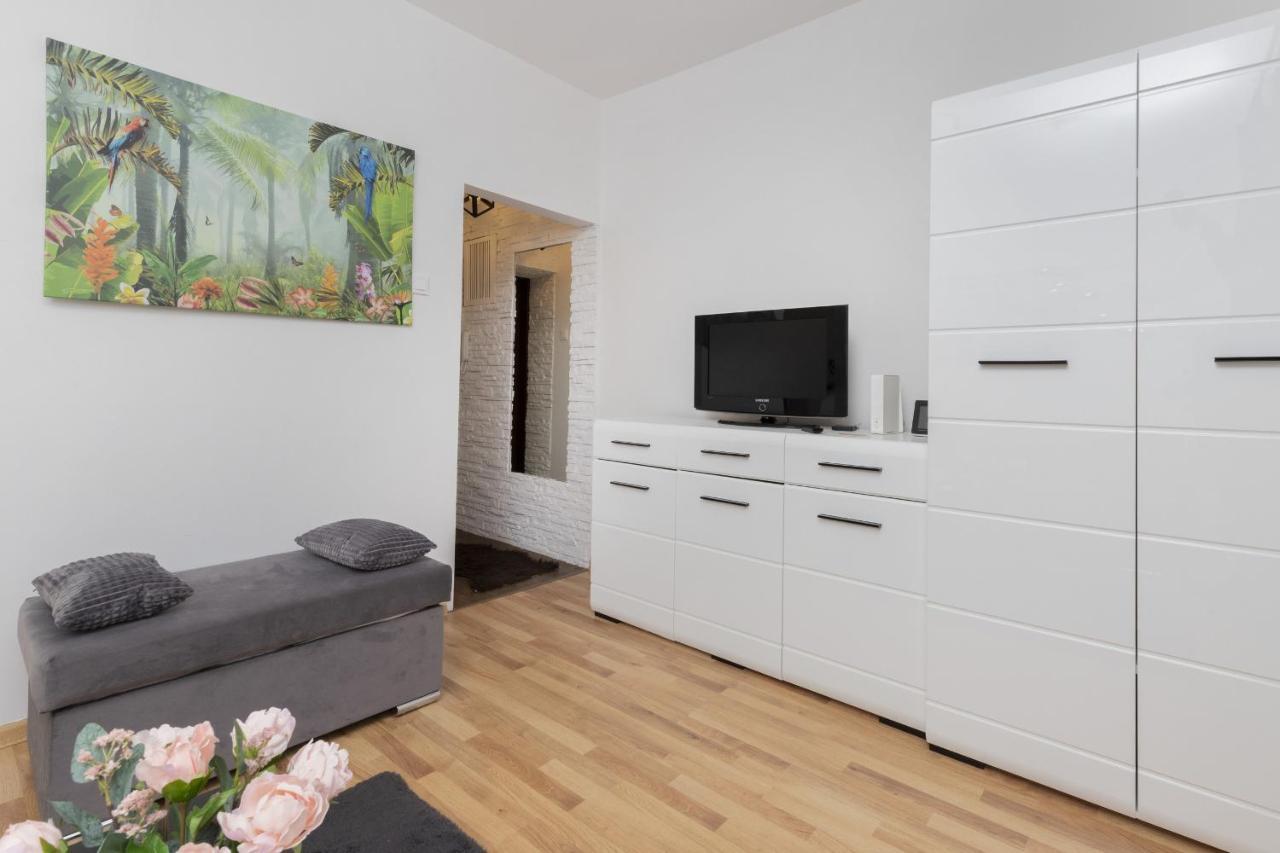 Apartment Batorego Downtown By Renters
